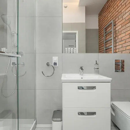 Kwiatowa Modern Studio In The Center Of By Renters Apartament *