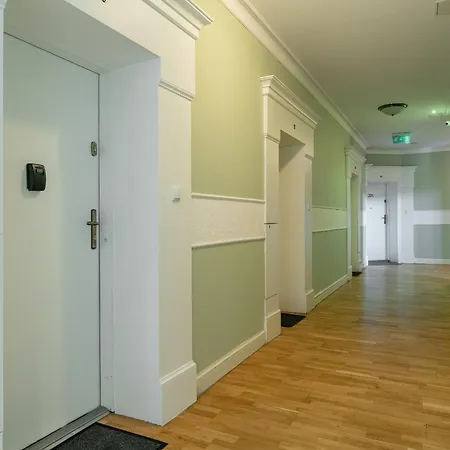 Kwiatowa Modern Studio In The Center Of By Renters *
