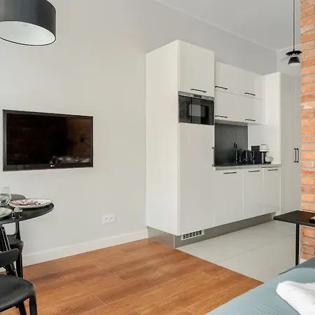 Kwiatowa Modern Studio In The Center Of By Renters Poznań
