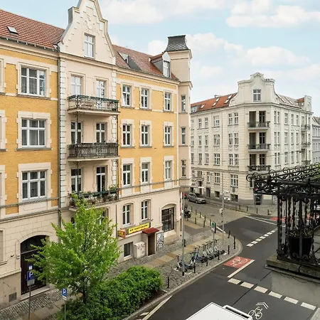 Kwiatowa Modern Studio In The Center Of By Renters Apartament